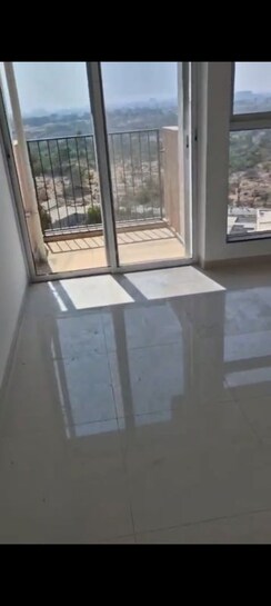 3 BHK + Pooja Room,Servant Room,Extra Room Apartment For Rent in Godrej Boulevard