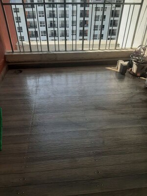 Parking in 2 BHK Apartment at Prestige Gold Phase II, Mundhwa – for Rent