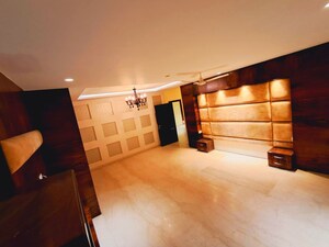 Furnished Amenities in 4 BHK Apartment at Banjara Hills – for Sale