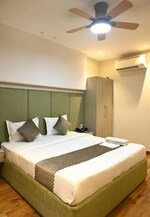 1 BHK + Pooja Room 1000 Sq.Ft. Apartment in VIP Road