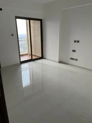 Room in 2 BHK Apartment at Bramhacorp The Collection, Kalyani Nagar – for Rent