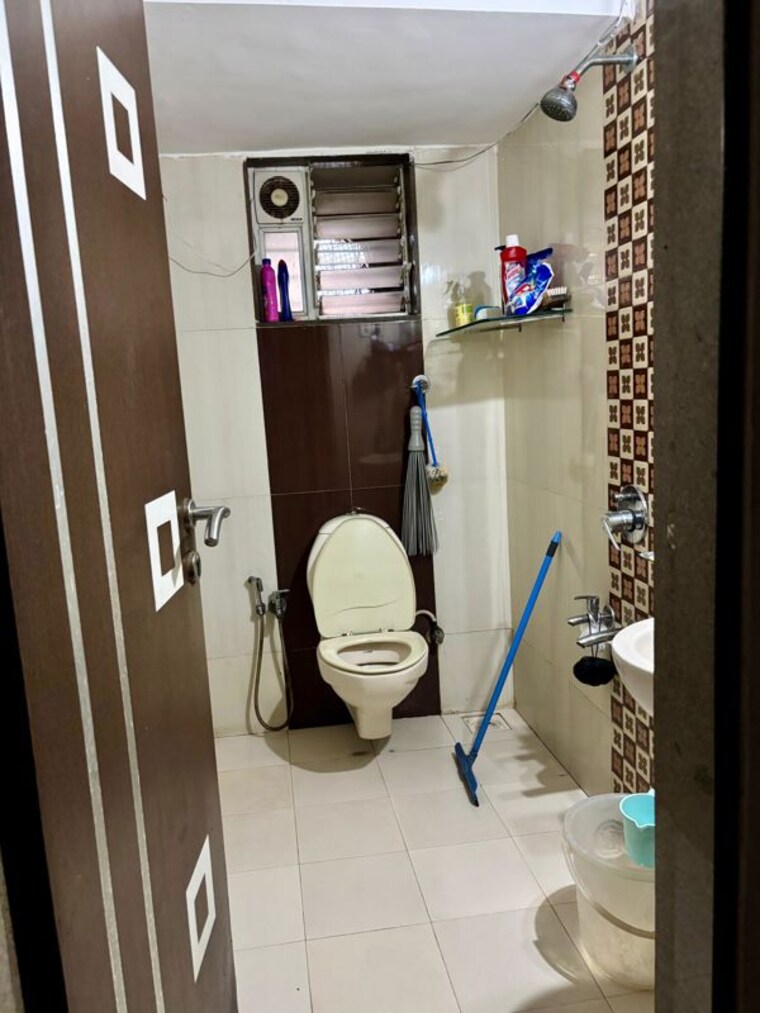 Bathroom, regency-anantam 2 Bedroom 640 Sq.Ft. Apartment In Dombivli East Thane 10035538