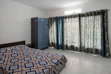 Bedroom in 2 BHK Apartment at Eden Park, Viman Nagar – for Rent