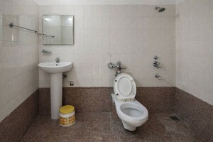 Master Bedroom in 2 BHK Apartment at Eden Park, Viman Nagar – for Rent