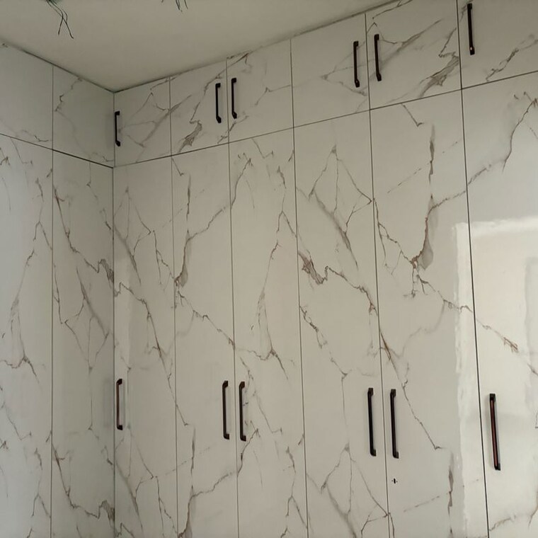 Bathroom, amrapali-heartbeat-city 3 Bedroom 1350 Sq.Ft. Apartment In Sector 107 Noida 10035557