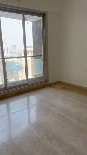 Room in 2 BHK Apartment at Rosa Manhattan, Ghodbunder Road – for Rent