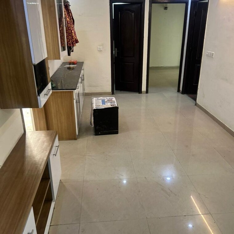 Bathroom, amrapali-heartbeat-city 3 Bedroom 1350 Sq.Ft. Apartment In Sector 107 Noida 10035571