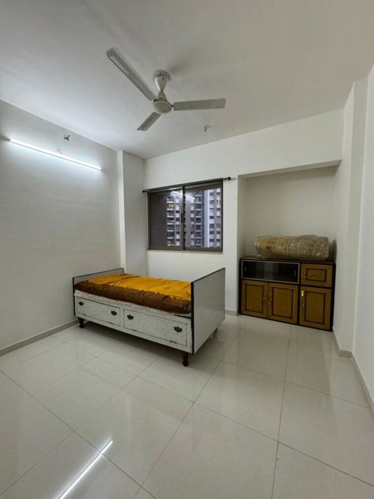 Bedroom, lodha-splendora 2.5 Bedroom 1100 Sq.Ft. Apartment In Ghodbunder Road Thane 10035575