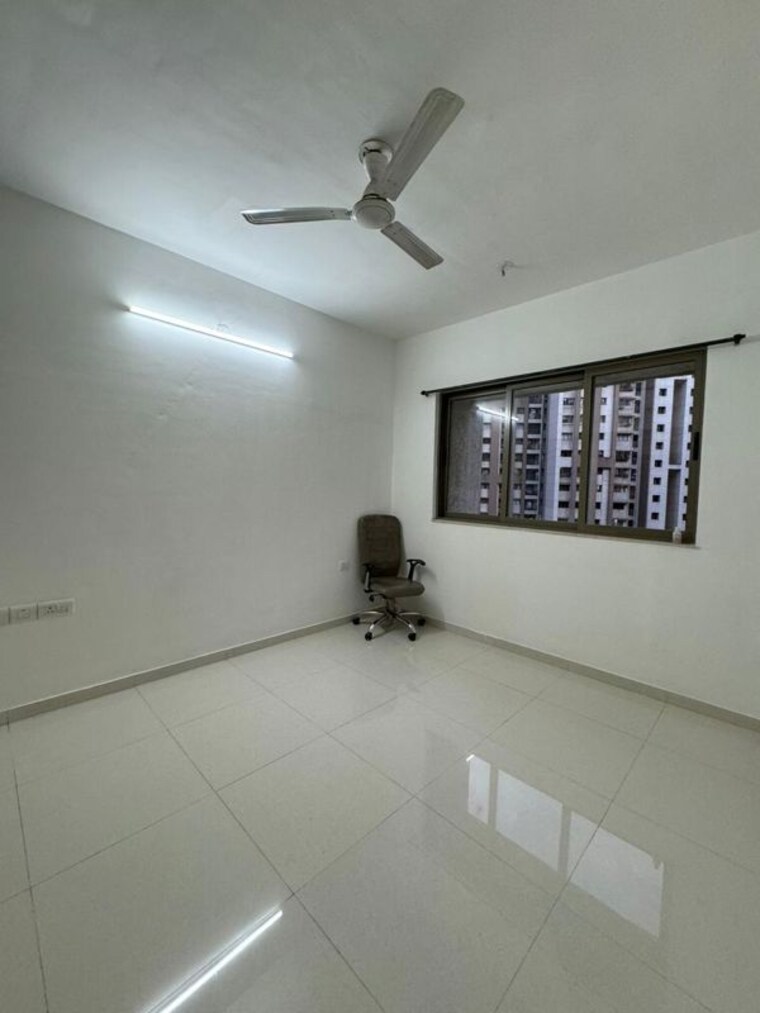 Bedroom, lodha-splendora 2.5 Bedroom 1100 Sq.Ft. Apartment In Ghodbunder Road Thane 10035575