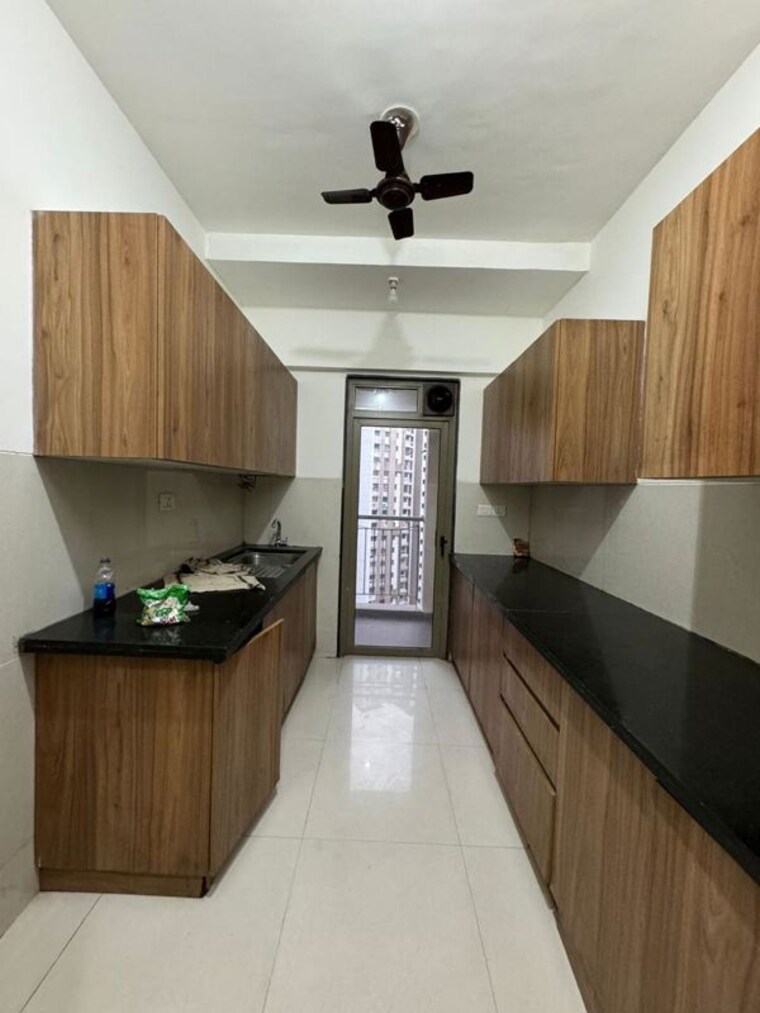 Kitchen, lodha-splendora 2.5 Bedroom 1100 Sq.Ft. Apartment In Ghodbunder Road Thane 10035575