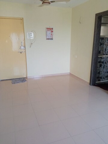 Room in 1 BHK Apartment at Shree Prastha CHS, Owale – for Rent