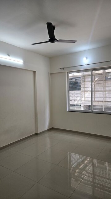 Room in 1 BHK Apartment at VTP HiLife, Wakad – for Rent