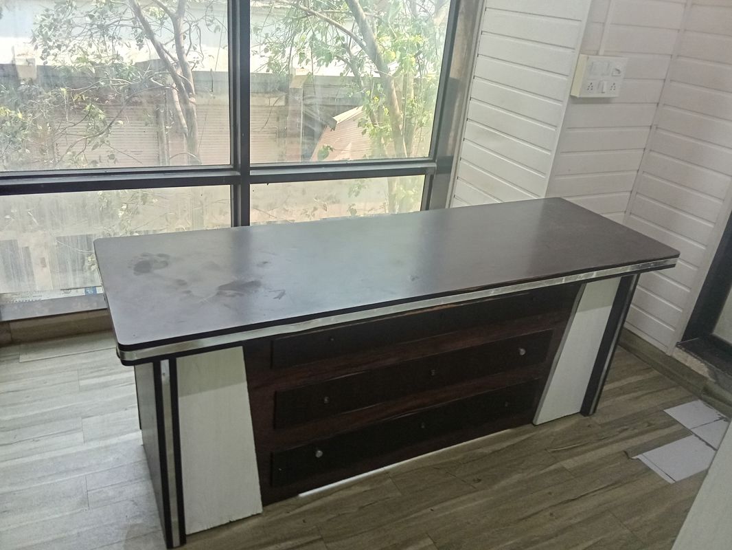 Office Space For Rent in Kukreja Balaji Bhavan