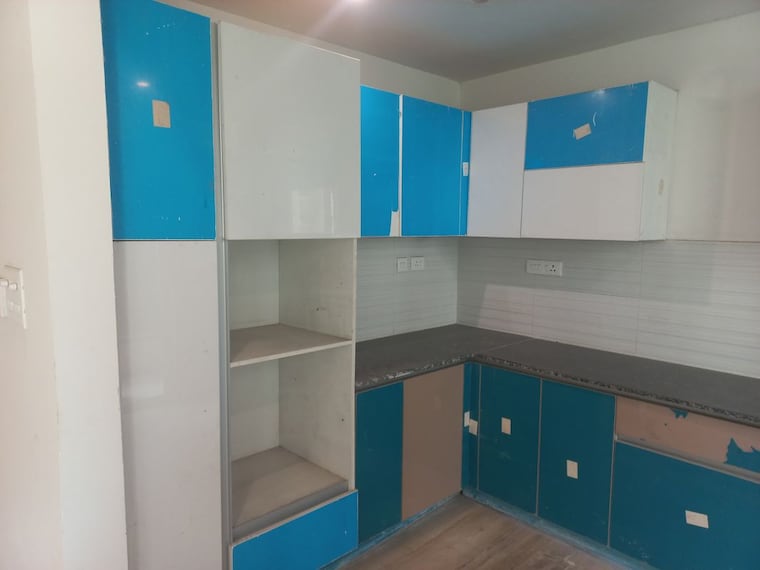 Kitchen, mahagun-mezzaria 4 Bedroom 4425 Sq.Ft. Apartment In Sector 78 Noida 10035541