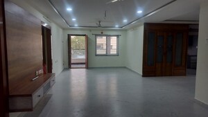 Room in 3 BHK Apartment at Khajaguda – for Rent