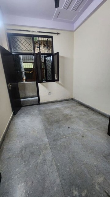 Room in 1 BHK Builder Floor at Kamna Ews Flats, Vaishali Sector 2 – for Rent