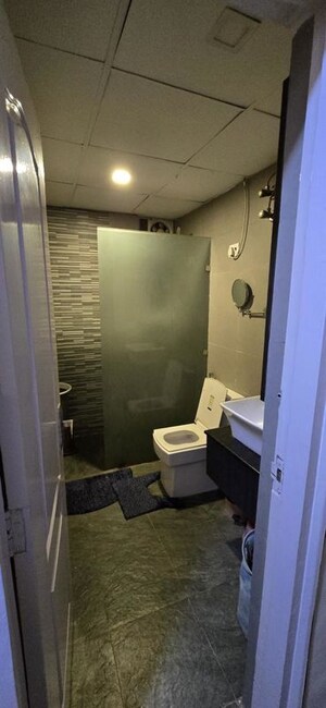 Bathroom in 4 BHK Apartment at Bestech Park View City 1, Sector 48 – for Sale