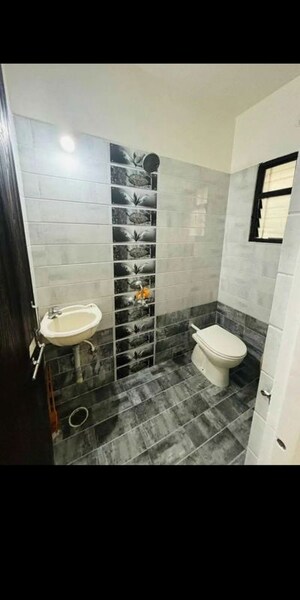 Bathroom in 1.5 BHK Apartment at Panthbagar Sarw Mangalm CHS, Ghatkopar East – for Rent