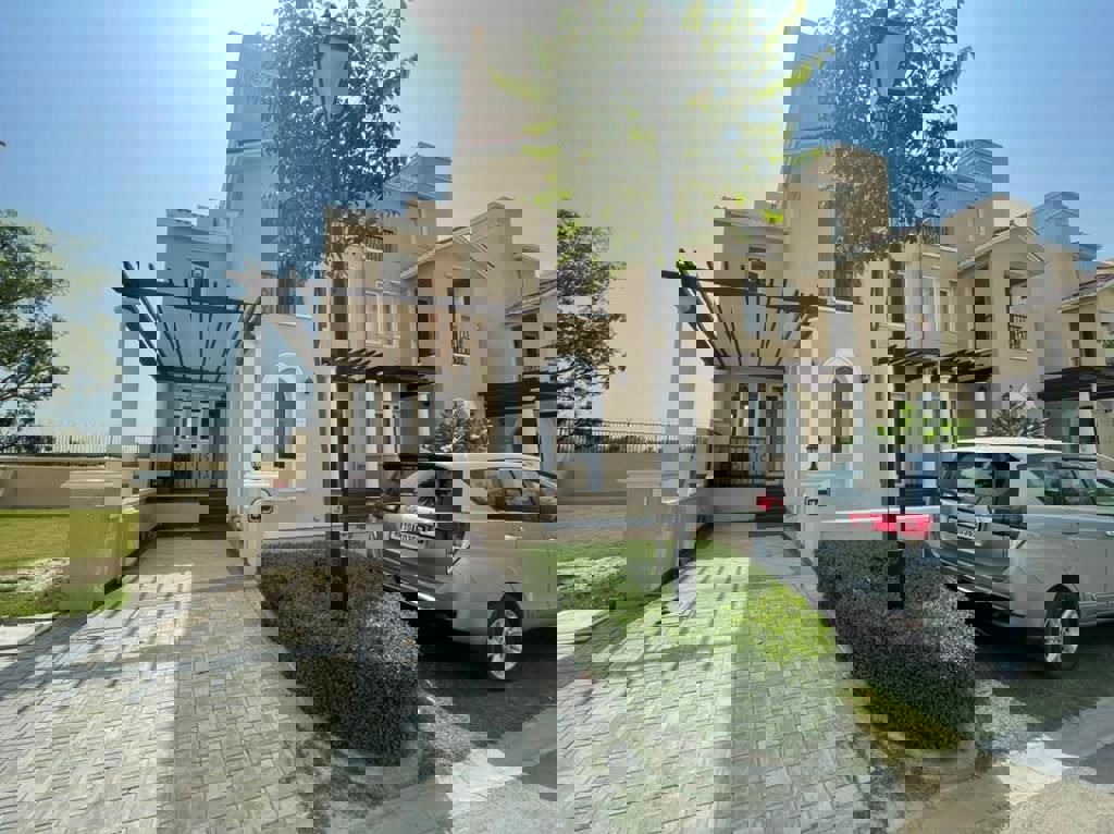 5 BHK + Pooja Room,Servant Room,Study Room 8120 Sq.Ft. Villa in Emaar Marbella