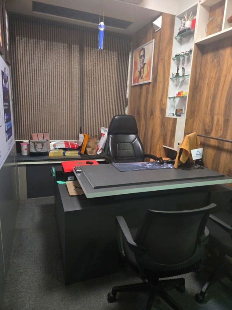 Team Area, real-tech-park Commercial Office Space 700 Sq.Ft. In Vashi Sector 30a Navi Mumbai 10035835