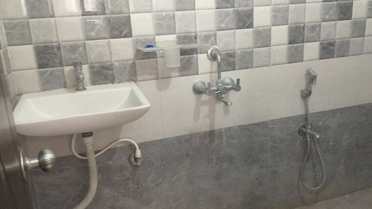 Bathroom, sun city 3 Bedroom 1600 Sq.Ft. Apartment In Sun City Hyderabad 10035851