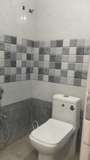 Bathroom in 3 BHK Apartment at Sun City – for Rent