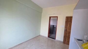 Room in 2 BHK Apartment at Mahadevpura – for Rent