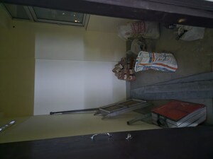 Furnished Amenities in 2.5 BHK Apartment at Amrapali Princely Estate, Sector 76 – for Rent