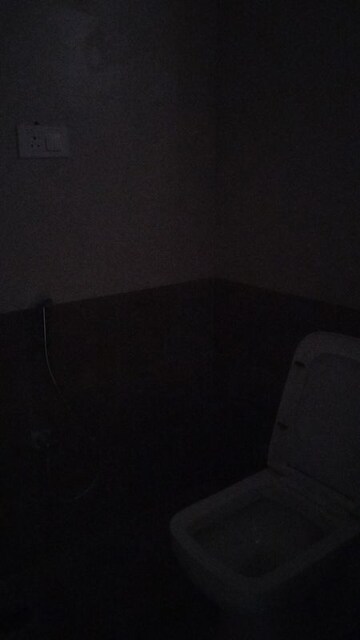 Furnished Amenities in 2 BHK Apartment at Sun City – for Rent