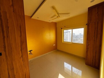 Room in 1.5 BHK Apartment at Bren Northern Lights, Jakkuru – for Rent