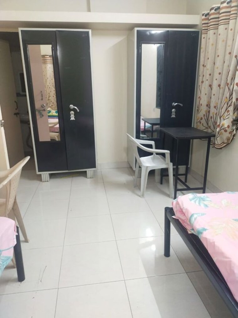 Bedroom, prabhat road Pg For Boys & Girls In Prabhat Road 10035907