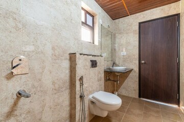 Bathroom in 3.5 BHK Apartment at Prestige Lakeside Habitat, Varthur – for Rent