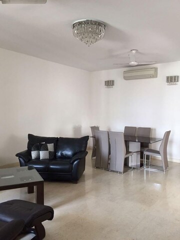 Living Room in 5 BHK Apartment at Emaar The Palm Drive-The Premier Terraces, Sector 66 – for Rent