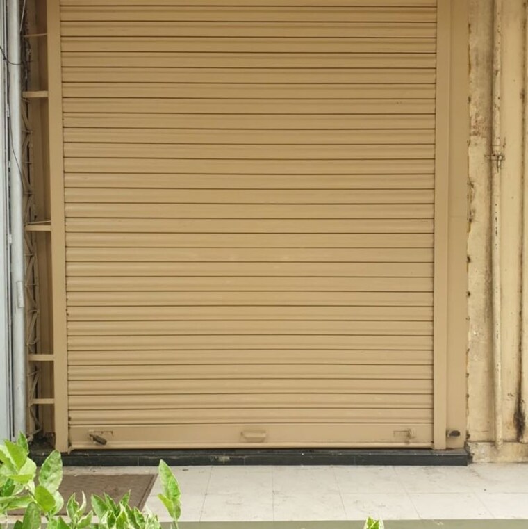 Room, swapna-sagar-apartment Commercial Shop 240 Sq.Ft. In Veena Nagar Phase 2 Mumbai 10035963