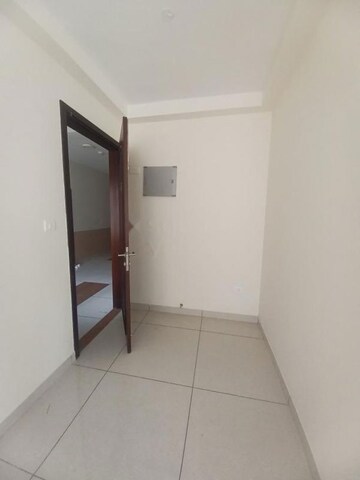 Room in 3.5 BHK Apartment at Prestige Lakeside Habitat, Varthur – for Rent