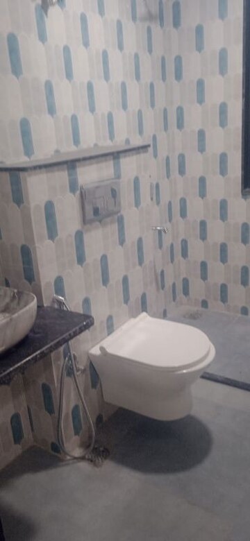 Bathroom in 3 BHK Apartment at Tilak Nagar – for Rent