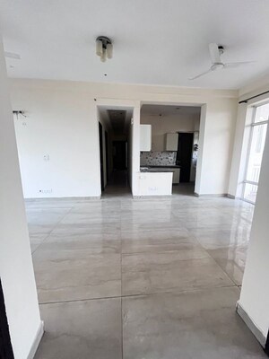 Room in 3 BHK Apartment at SDS NRI Residency, Sector 45 – for Rent