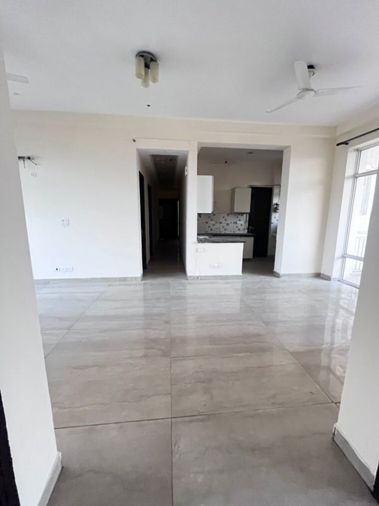 Room, sds-nri-residency 3 Bedroom 1750 Sq.Ft. Apartment In Sector 45 Noida 10036020