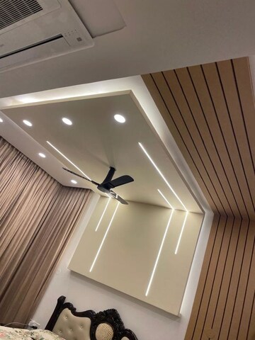 Furnished Amenities in 3.5 BHK Apartment at SS The Leaf, Sector 85 – for Sale