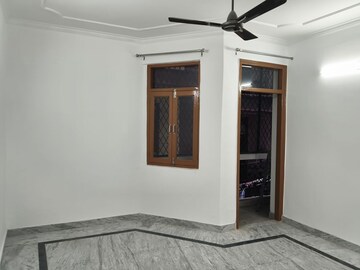 Room in 2 BHK Builder Floor at Govindpuri – for Sale