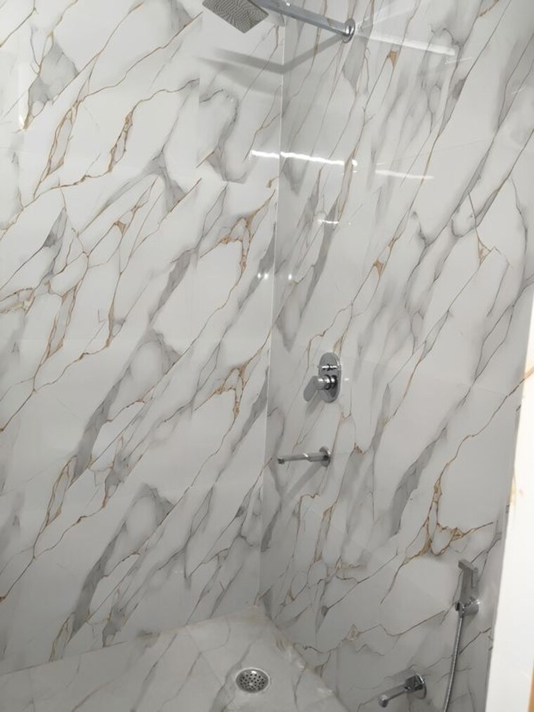 Bathroom, govindpuri 2 Bedroom 700 Sq.Ft. Builder Floor In Govindpuri Delhi 10036049