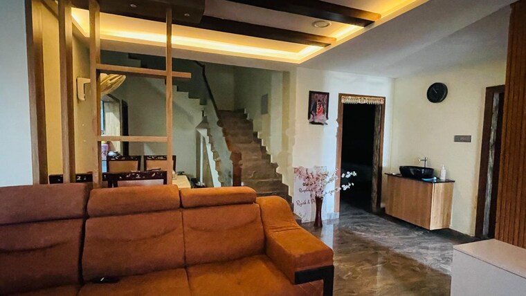 Living Room, aruna-enclave 4 Bedroom 2700 Sq.Ft. Apartment In Madhapur Hyderabad 10036053