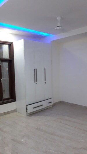 Room in 3 BHK Builder Floor at Chattarpur – for Sale