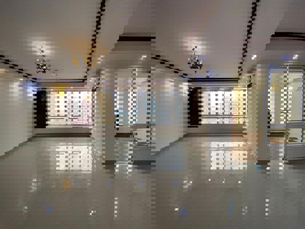 4 BHK + Servant Room,Extra Room 4000 Sq.Ft. Apartment in Parx Laureate