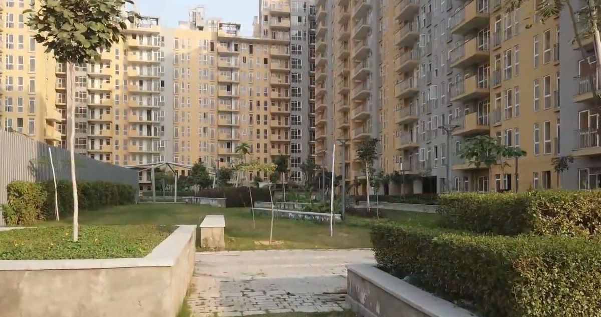 3 BHK + Study Room Apartment For Sale in Ireo The Corridors