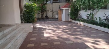 3 BHK Villa – Exterior View View at Juhu - for Rent