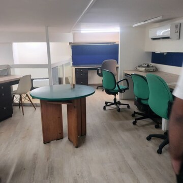 Team Area in  Office Space at Oberoi Chambers, Andheri West – for Rent