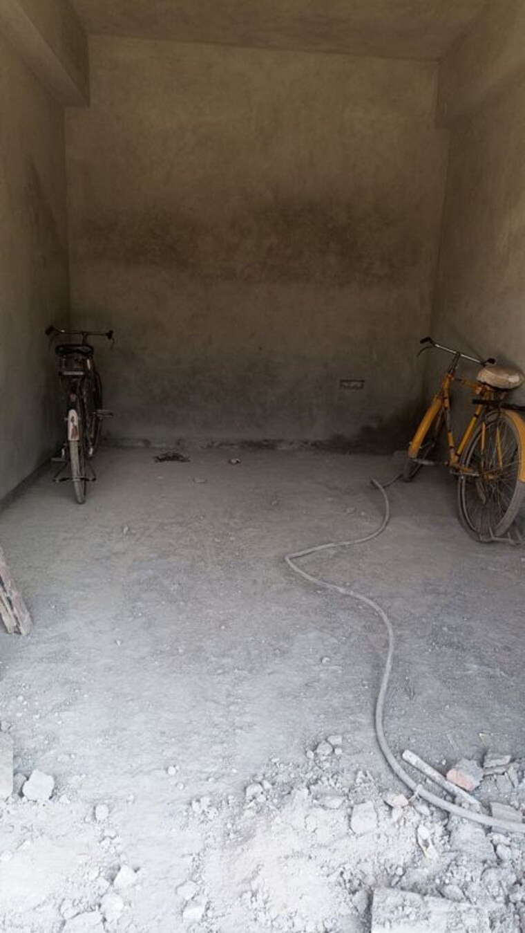  Parking, svp-gulmohur-garden-phase-2 Commercial Shop 450 Sq.Ft. In Raj Nagar Extension Ghaziabad 10036249