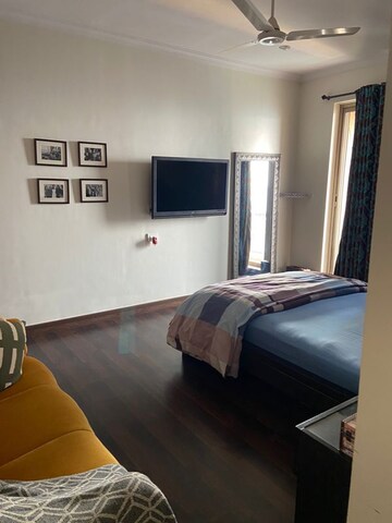 Bedroom in 3.5 BHK Apartment at Oberoi Sky Gardens, Andheri West – for Rent