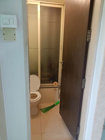 Bathroom in 4 BHK Apartment at Kabir Apartment, Juhu – for Rent